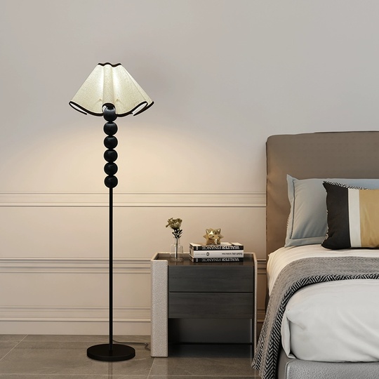 Торшер черный Alvorem, 25*25*160 см, LED, Е27, металл, 10 Вт