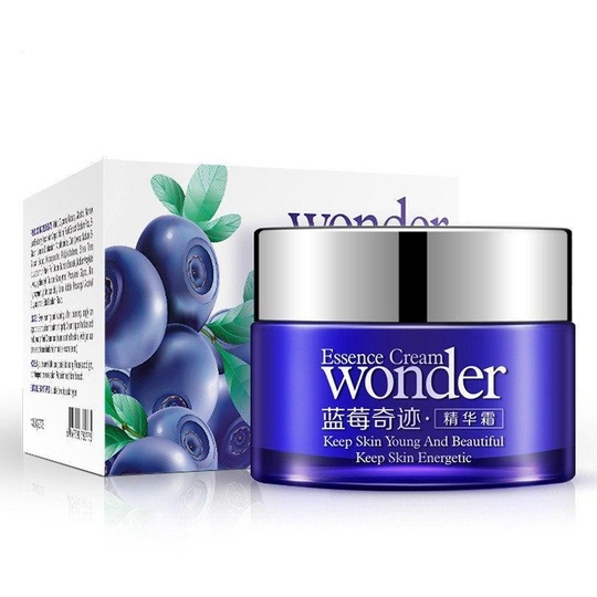 Витаминный крем для лица с экстрактом черники Wonder Essence Cream