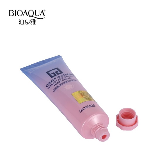 Крем для рук с экстрактом цветущей сакуры Bioaqua