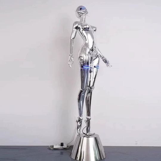 Торшер Cyberwoman хромированный, 207 см