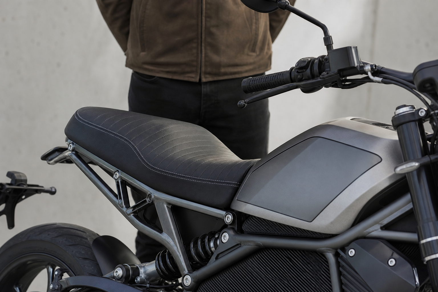 Электромотоцикл Ducati M5: для каких поездок подходит, чем отличается от Volt и что проверить перед покупкой