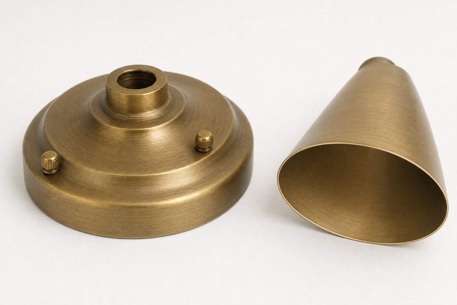 Как выбрать бра из латуни: материал, покрытие и реальный состав светильника
