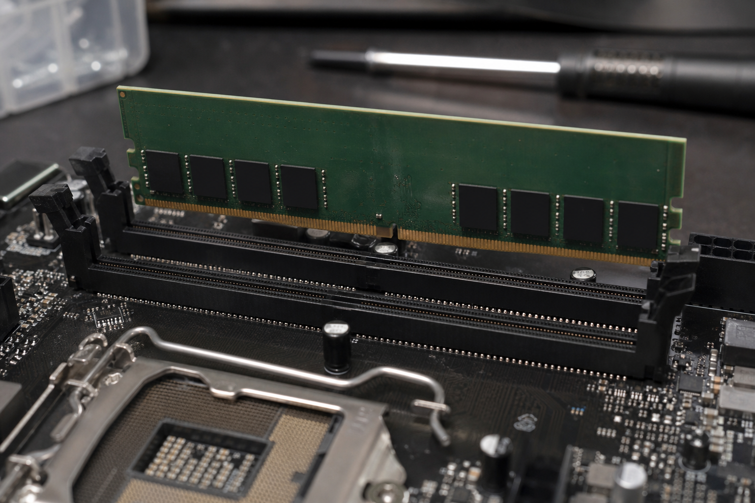 Как выбрать оперативную память DDR4 для компьютера и сервера: объем, частота, совместимость