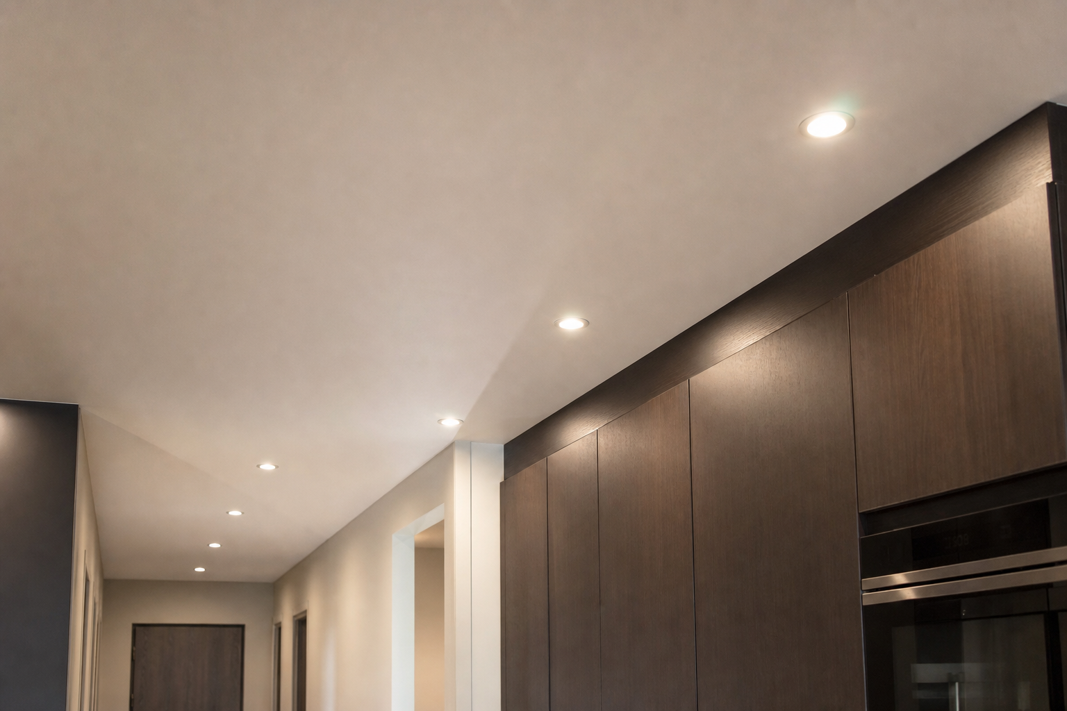 Потолочные LED-светильники по типам: как выбрать для дома