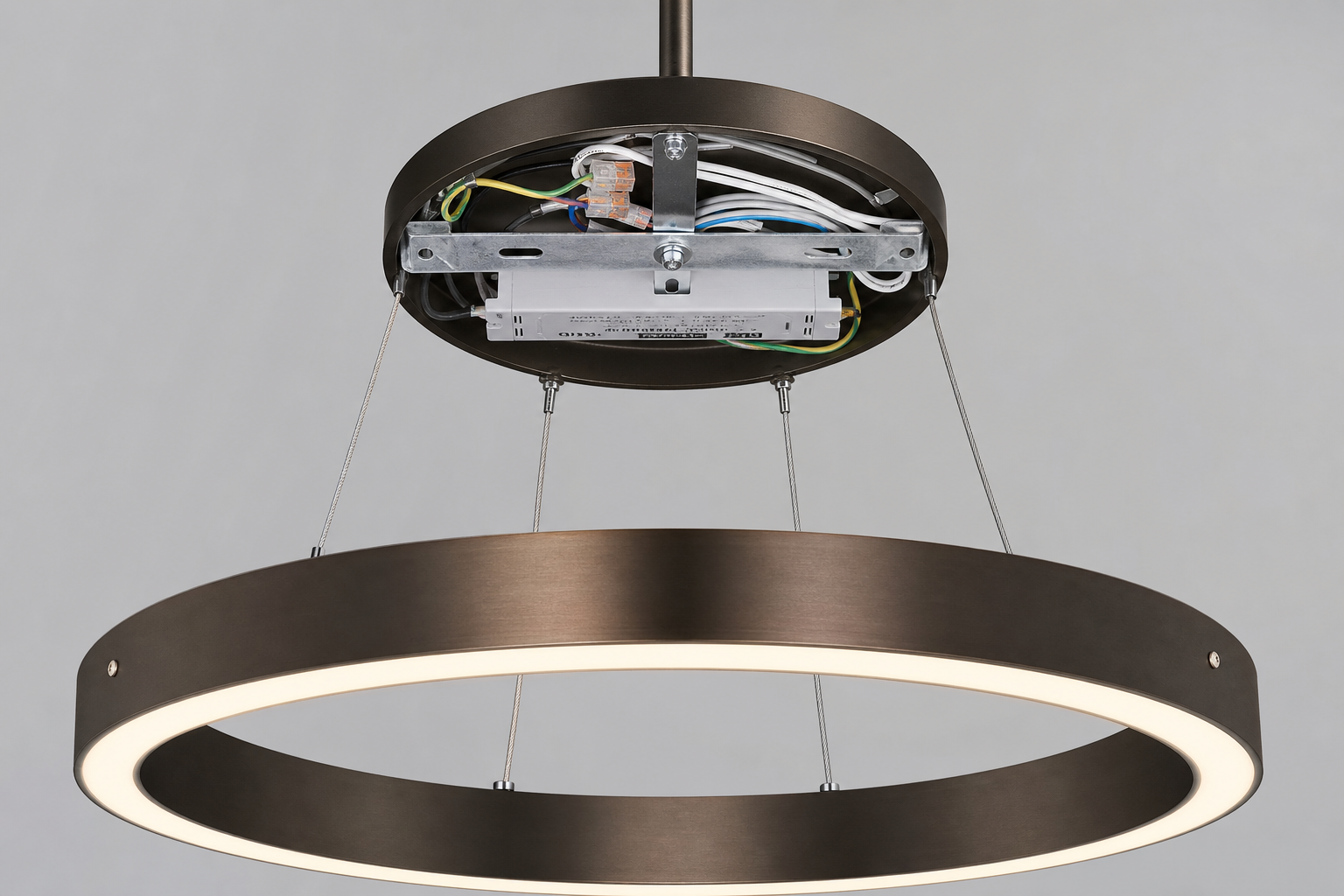 Подвесные LED-люстры из Китая: как проверить электрическую версию, драйвер и совместимость перед заказом